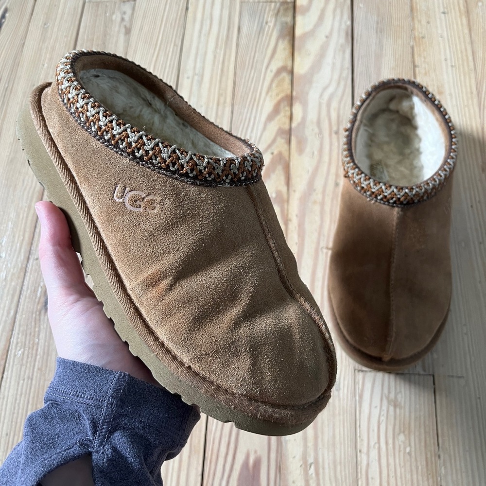 UGG Tasman Slipper Youth 5 Chestnut Brown Suede Sheepskin winter slipon Braid